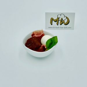 Mini Büffelmozzarella und Prosciutto Crudo